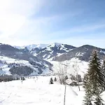 In Directly On The Slopes Apartment