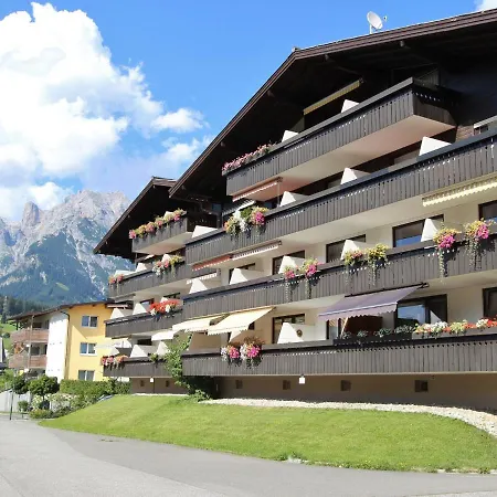 In Directly On The Slopes マリア・アルム・アム・シュタイナーネン・メアー